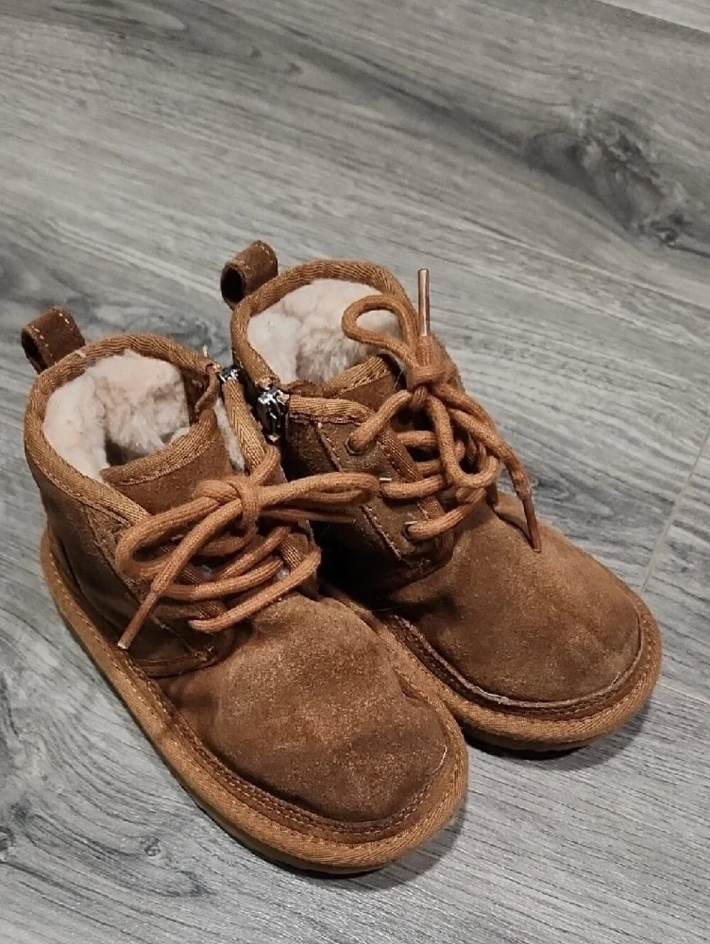 Kids Unisex Chestnut Brown UGG Neumel II Fleece-Lined Lace-Up Boots